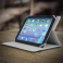 V7 Slim Universal Schutzhülle mit Stand für iPad und Tablets bis 25,7 cm (10,1") schwarz